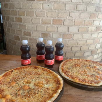 2 Pizzas-4 refrescos